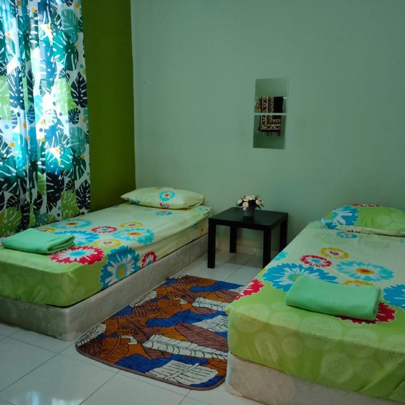 D'Q Putra Homestay Melaka Extérieur photo