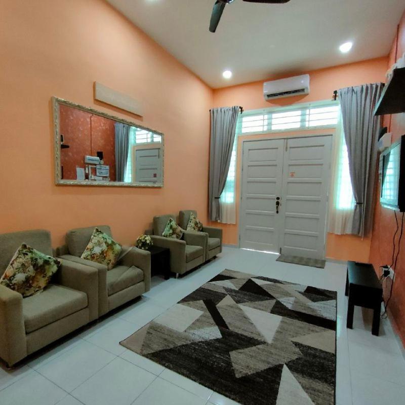 D'Q Putra Homestay Melaka Extérieur photo